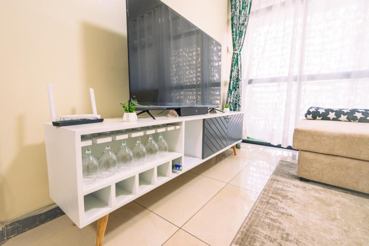 Tropical Themed 3Br And Dsq Apartment Nairobi Bagian luar foto